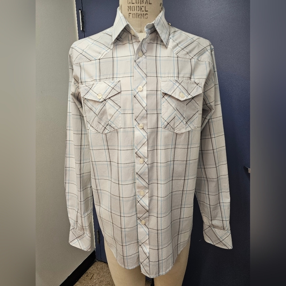 Urban Pipeline UP 100% Cotton M Casual Shirt Button Down Front W/ 2 Pockets - Picture 1 of 5